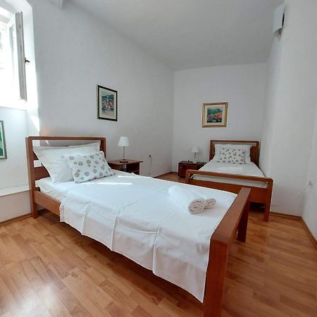 Apartment In Vis Historic Center - Mikula, Ljubica, Toma Екстер'єр фото