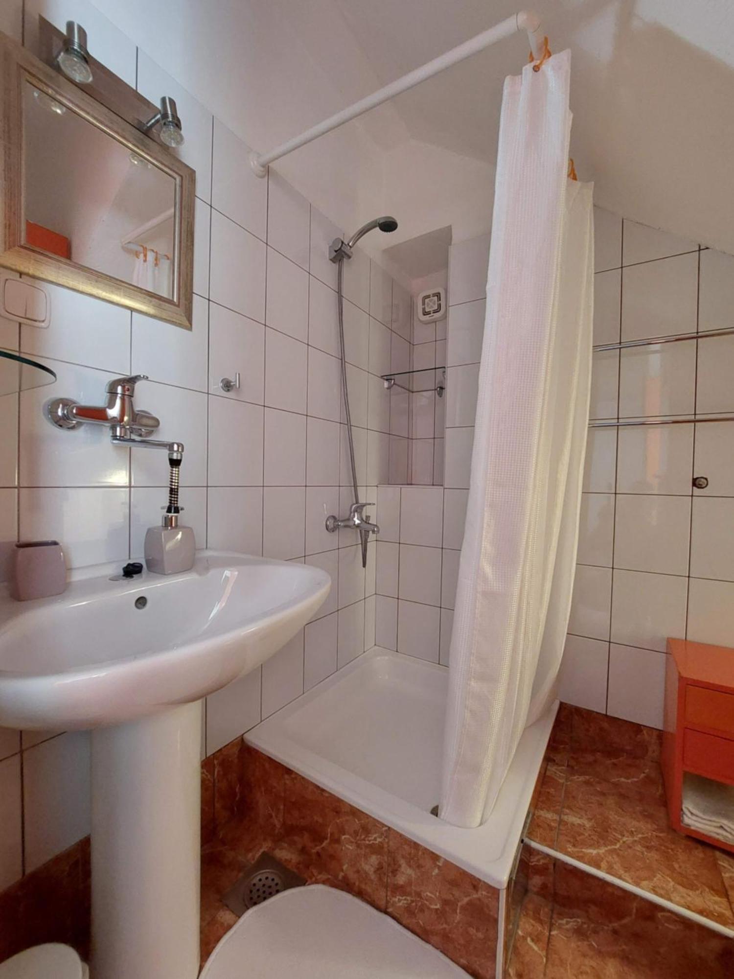 Apartment In Vis Historic Center - Mikula, Ljubica, Toma Екстер'єр фото