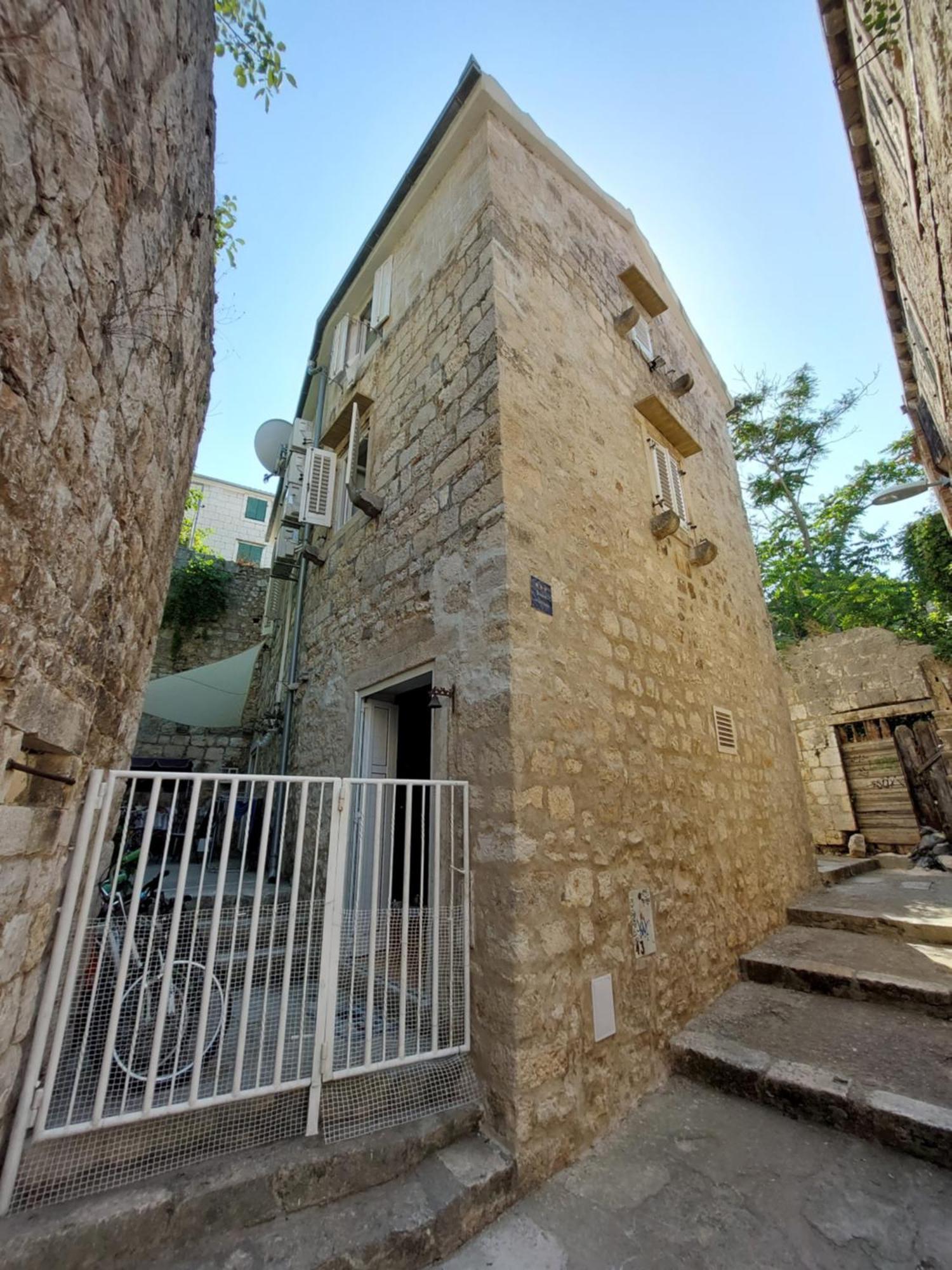 Apartment In Vis Historic Center - Mikula, Ljubica, Toma Екстер'єр фото